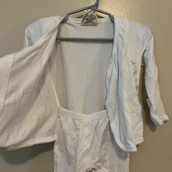 Bonsie Baby skin to skin sleeper in white. 3-6m - Picture 5 of 5